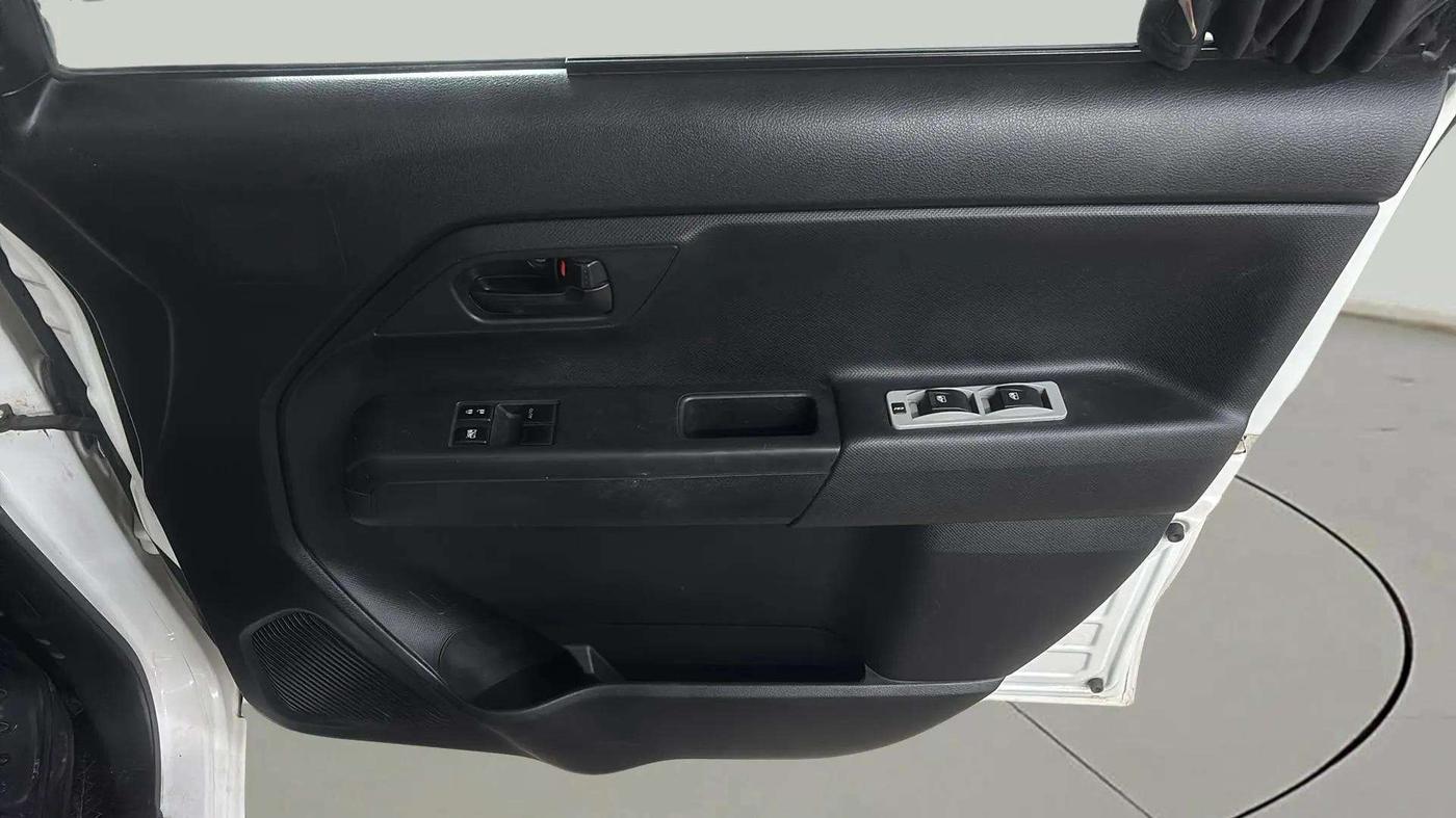 2020 Maruti New Wagon-R LXI CNG 1.0, CNG, Manual, 54,687 km, Driver Side Door Panels Control