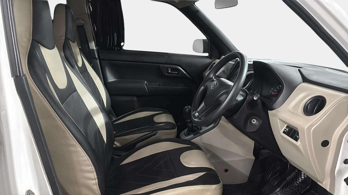2020 Maruti New Wagon-R LXI CNG 1.0, CNG, Manual, 54,687 km, Right Side Front Door Cabin