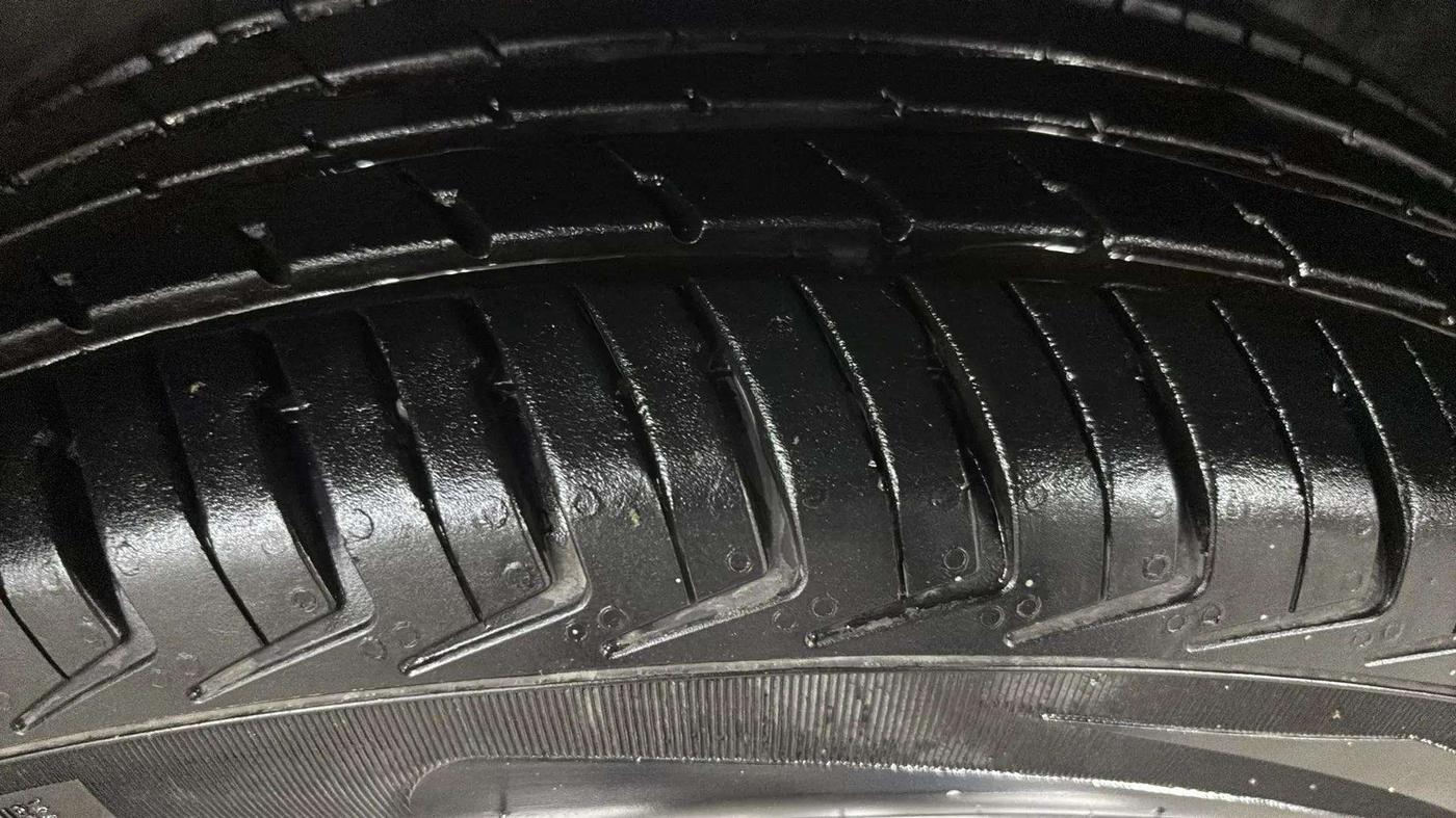 2020 Maruti New Wagon-R LXI CNG 1.0, CNG, Manual, 54,687 km, Right Front Tyre Tread