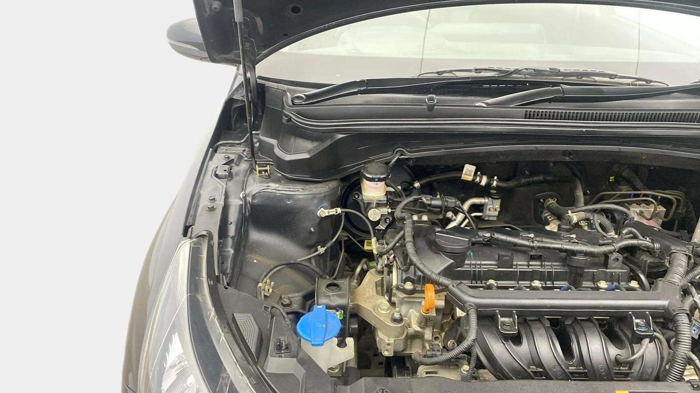 2024 Hyundai NEW I20 Sportz (O) 1.2 IVT, Petrol, Automatic, 26,371 km, Engine View - Right