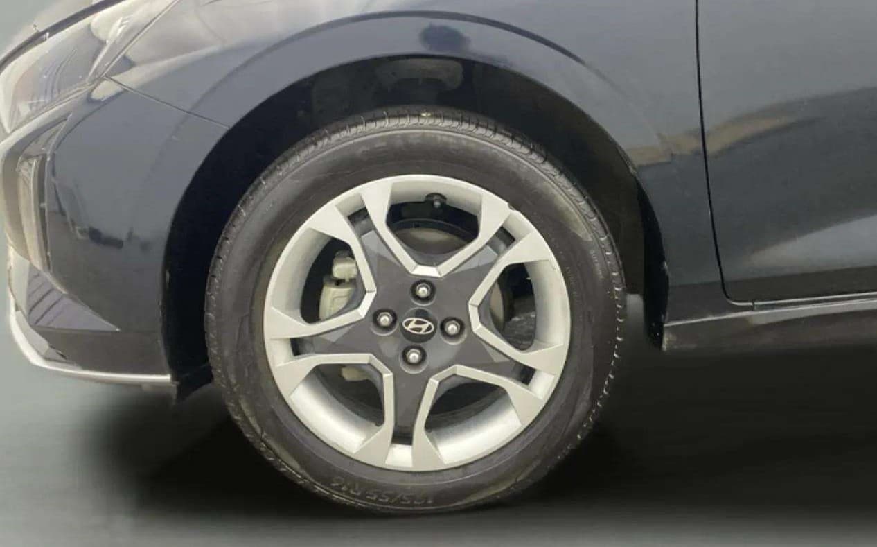 2024 Hyundai NEW I20 Sportz (O) 1.2 IVT, Petrol, Automatic, 26,371 km, Left Front Wheel