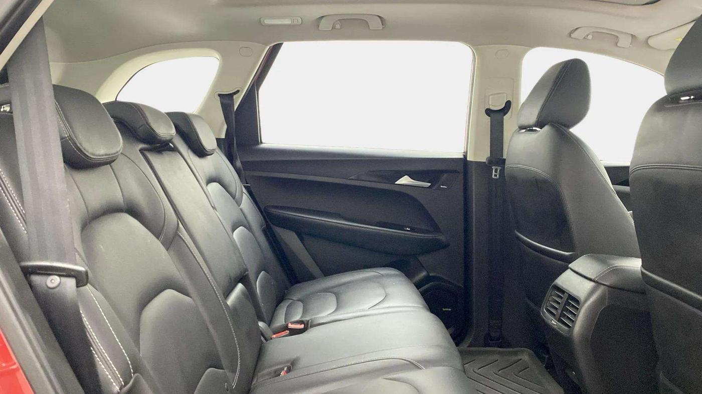 2019 MG HECTOR SHARP 1.5 DCT PETROL, Petrol, Automatic, 42,658 km, Right Side Rear Door Cabin
