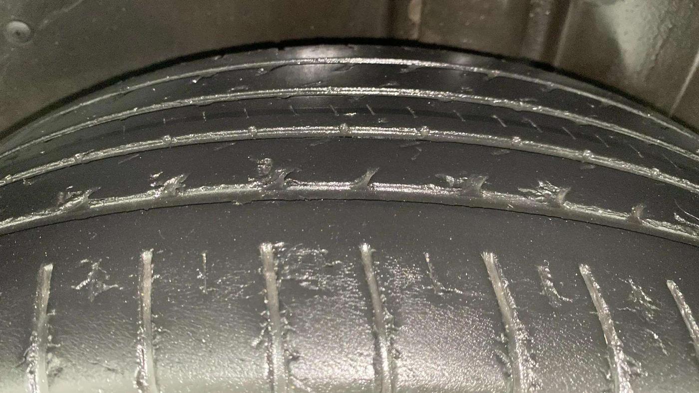 2019 MG HECTOR SHARP 1.5 DCT PETROL, Petrol, Automatic, 42,658 km, Left Rear Tyre Tread