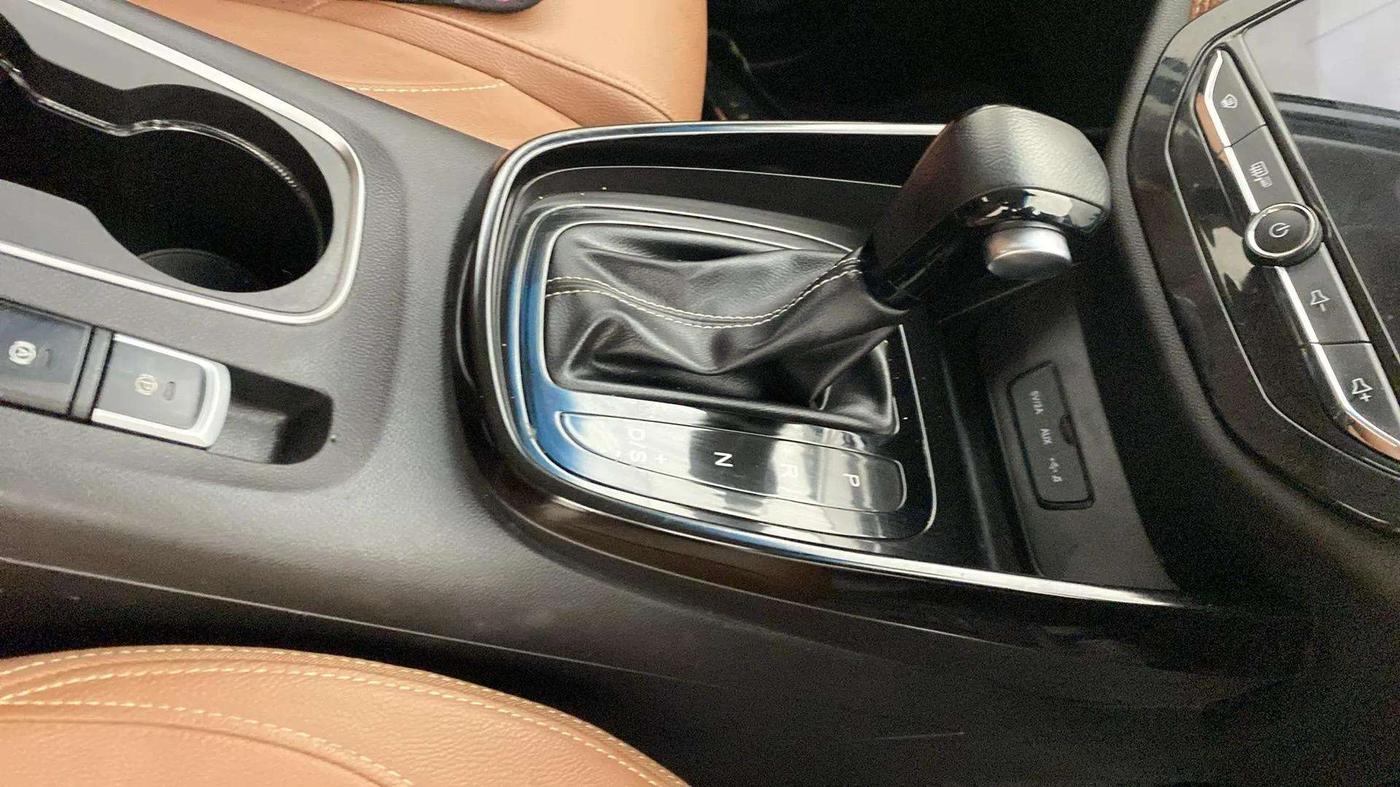 2020 MG HECTOR PLUS SHARP 1.5 PETROL TURBO DCT 6-STR, Petrol, Automatic, 16,935 km, Gear Lever