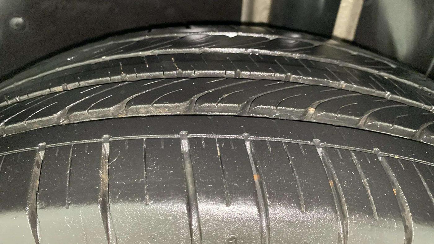 2020 MG HECTOR PLUS SHARP 1.5 PETROL TURBO DCT 6-STR, Petrol, Automatic, 16,935 km, Left Rear Tyre Tread