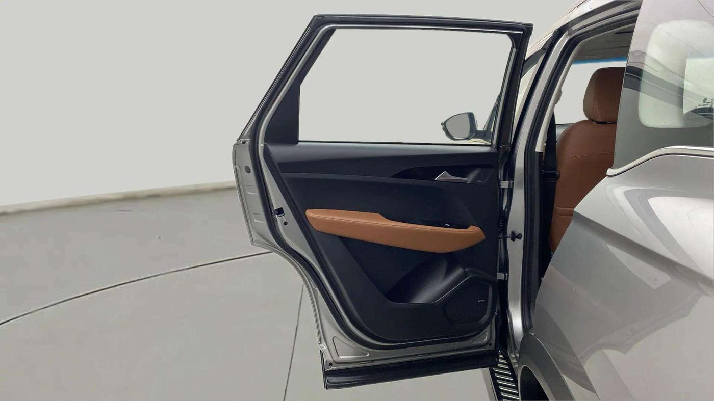 2020 MG HECTOR PLUS SHARP 1.5 PETROL TURBO DCT 6-STR, Petrol, Automatic, 16,935 km, LHS Rear Door