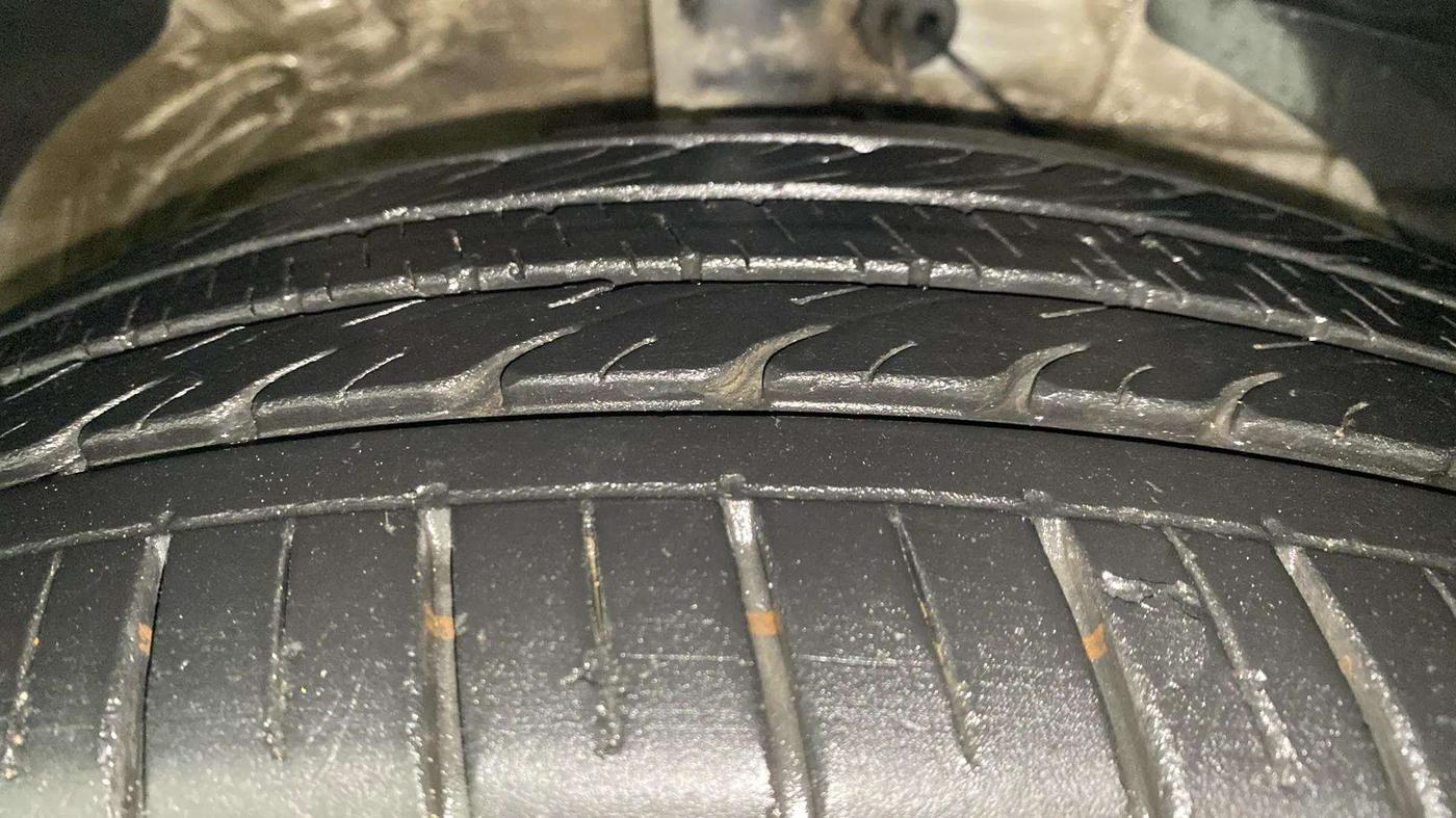 2020 MG HECTOR PLUS SHARP 1.5 PETROL TURBO DCT 6-STR, Petrol, Automatic, 16,935 km, Right Front Tyre Tread