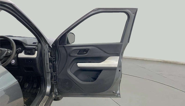 2023 Tata PUNCH PURE MT, Petrol, Manual, 18,625 km, RHS Front Door