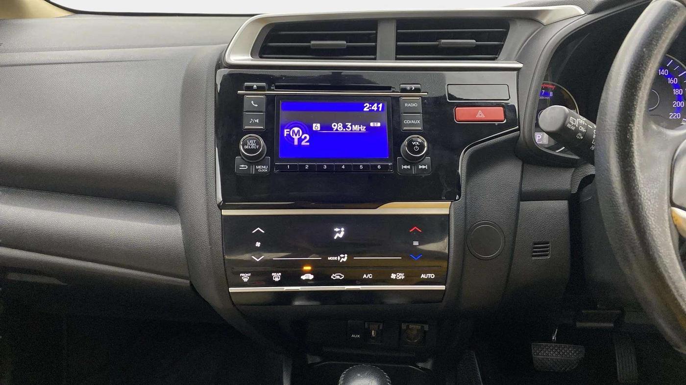 2015 Honda Jazz 1.2L I-VTEC V AT, Petrol, Automatic, 37,977 km, Air Conditioner