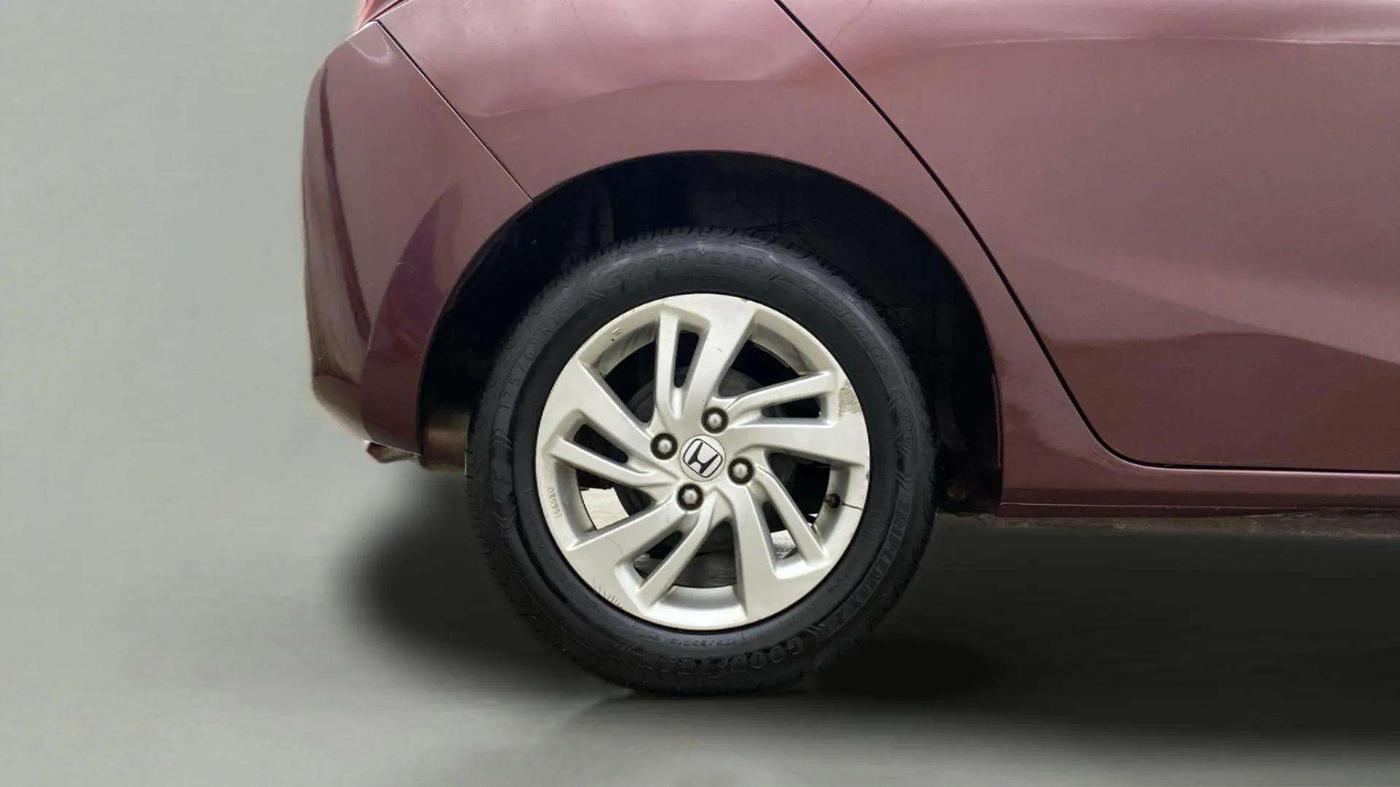 2015 Honda Jazz 1.2L I-VTEC V AT, Petrol, Automatic, 37,977 km, Right Rear Wheel