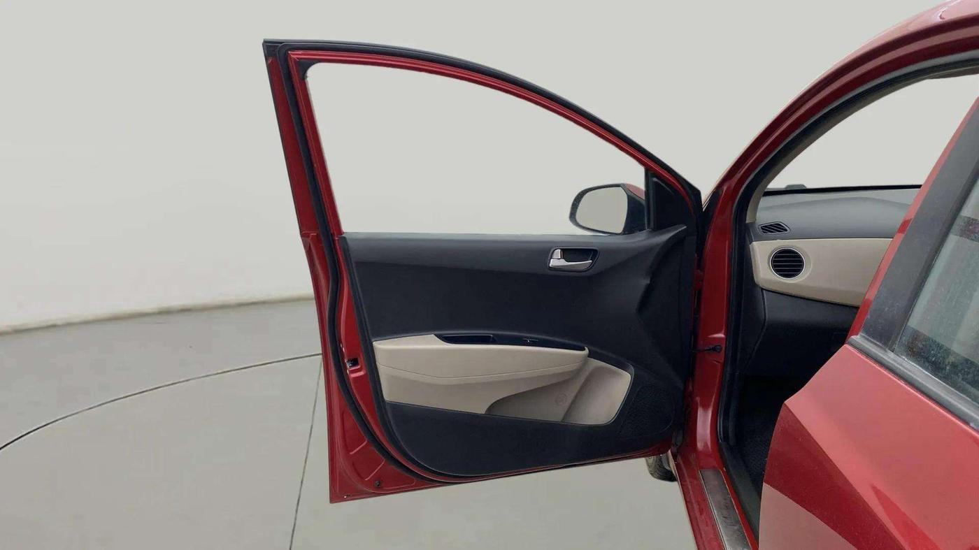 2014 Hyundai Xcent S 1.2, Petrol, Manual, 53,308 km, LHS Front Door