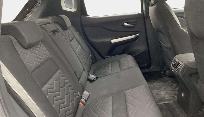 2021 Nissan MAGNITE XV PREMIUM TURBO CVT DUAL TONE, Petrol, Automatic, 35,148 km, Right Side Rear Door Cabin