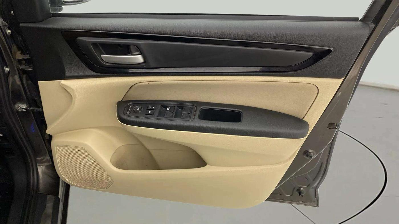 2021 Honda Amaze 1.2L I-VTEC VX, Petrol, Manual, 44,510 km, Driver Side Door Panels Control