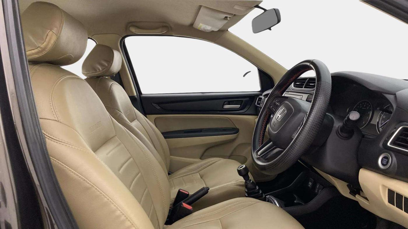 2021 Honda Amaze 1.2L I-VTEC VX, Petrol, Manual, 44,510 km, Right Side Front Door Cabin