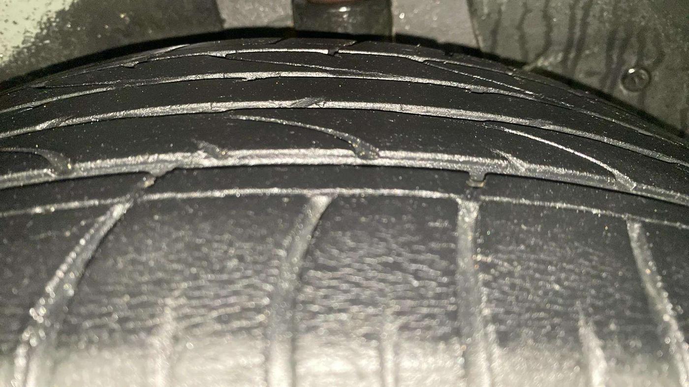 2018 Hyundai Creta SX AT 1.6 PETROL, Petrol, Automatic, 42,353 km, Left Rear Tyre Tread