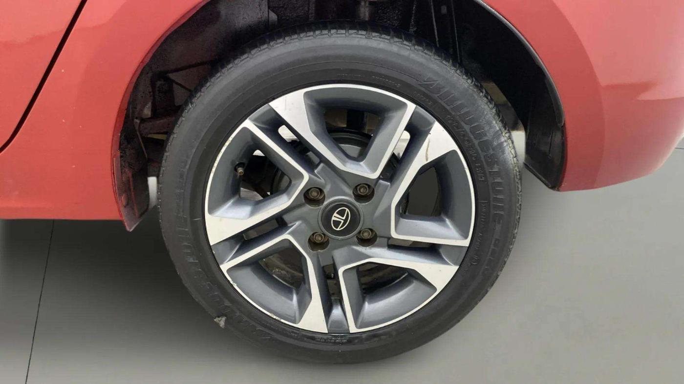 2018 Tata TIGOR XZ (O) PETROL, Petrol, Manual, 65,246 km, Left Rear Wheel