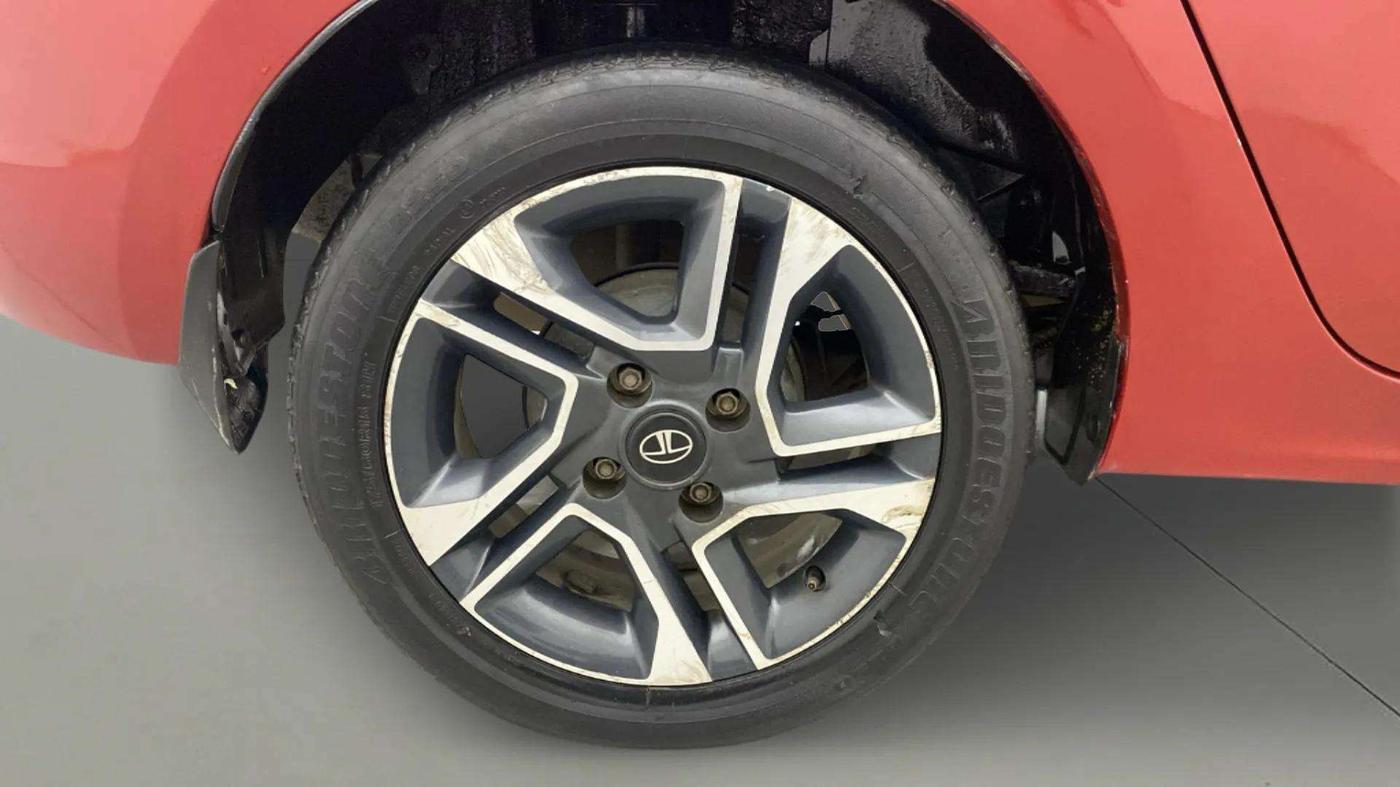 2018 Tata TIGOR XZ (O) PETROL, Petrol, Manual, 65,246 km, Right Rear Wheel