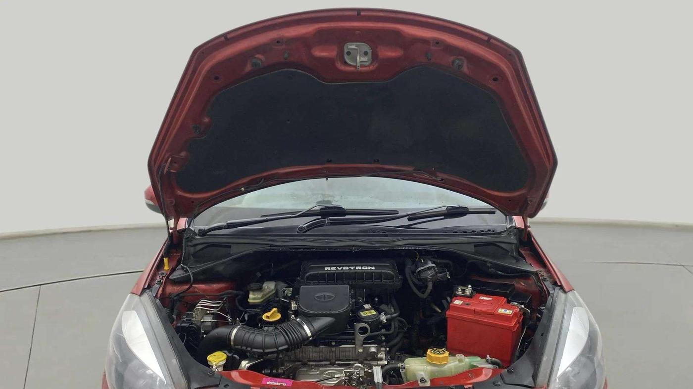 2018 Tata TIGOR XZ (O) PETROL, Petrol, Manual, 65,246 km, Open Bonet
