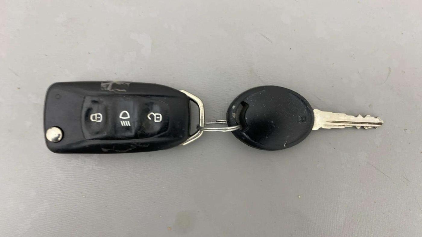 2018 Tata TIGOR XZ (O) PETROL, Petrol, Manual, 65,246 km, Key Close Up