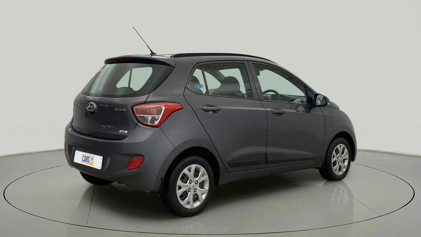 2016 Hyundai Grand i10 SPORTZ 1.2 KAPPA VTVT, Petrol, Manual, 22,357 km, Right Back Diagonal