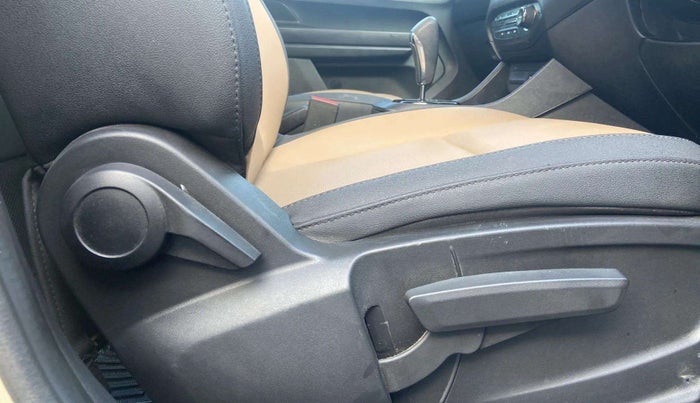 2022 Tata PUNCH CREATIVE 1.2 AMT KAZIRANGA EDITION , Petrol, Automatic, 36,063 km, Driver Side Adjustment Panel