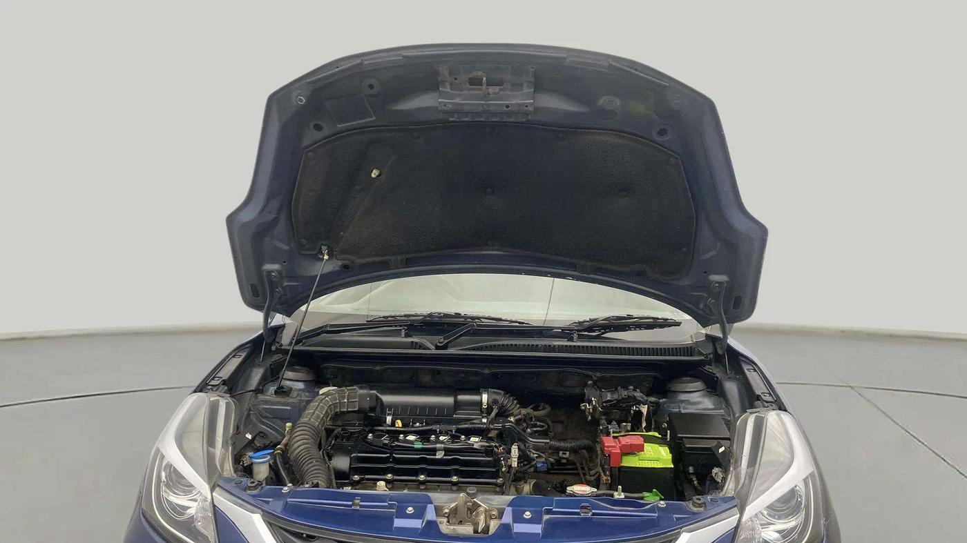 2021 Maruti Baleno ZETA PETROL 1.2, Petrol, Manual, 85,359 km, Open Bonet