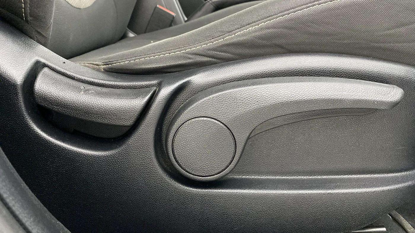 2019 Hyundai Creta SX AT 1.6 PETROL, Petrol, Automatic, 71,835 km, Driver Side Adjustment Panel