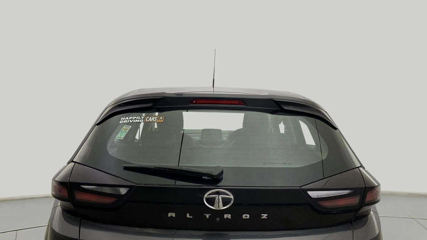 2020 Tata ALTROZ XZ PETROL, Petrol, Manual, 61,729 km, Rear Windshield