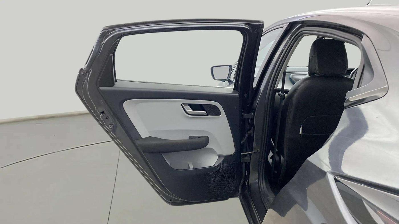 2020 Tata ALTROZ XZ PETROL, Petrol, Manual, 61,729 km, LHS Rear Door