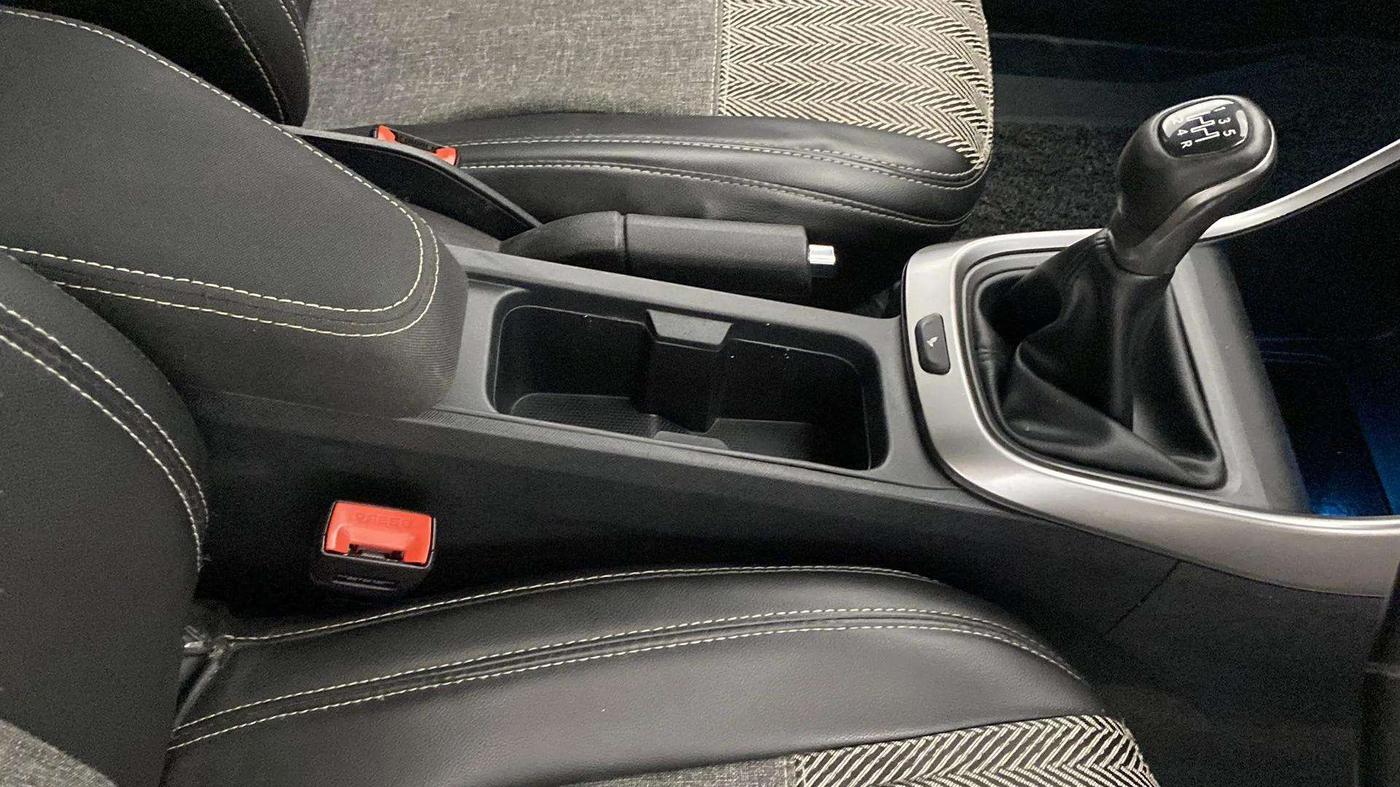 2020 Tata ALTROZ XZ PETROL, Petrol, Manual, 61,729 km, Gear Lever