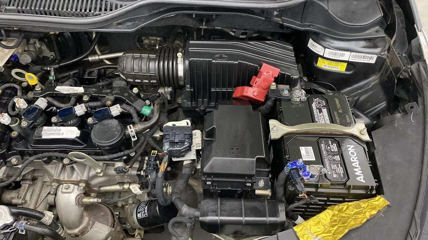 2020 Tata ALTROZ XZ PETROL, Petrol, Manual, 61,729 km, Engine View - Left