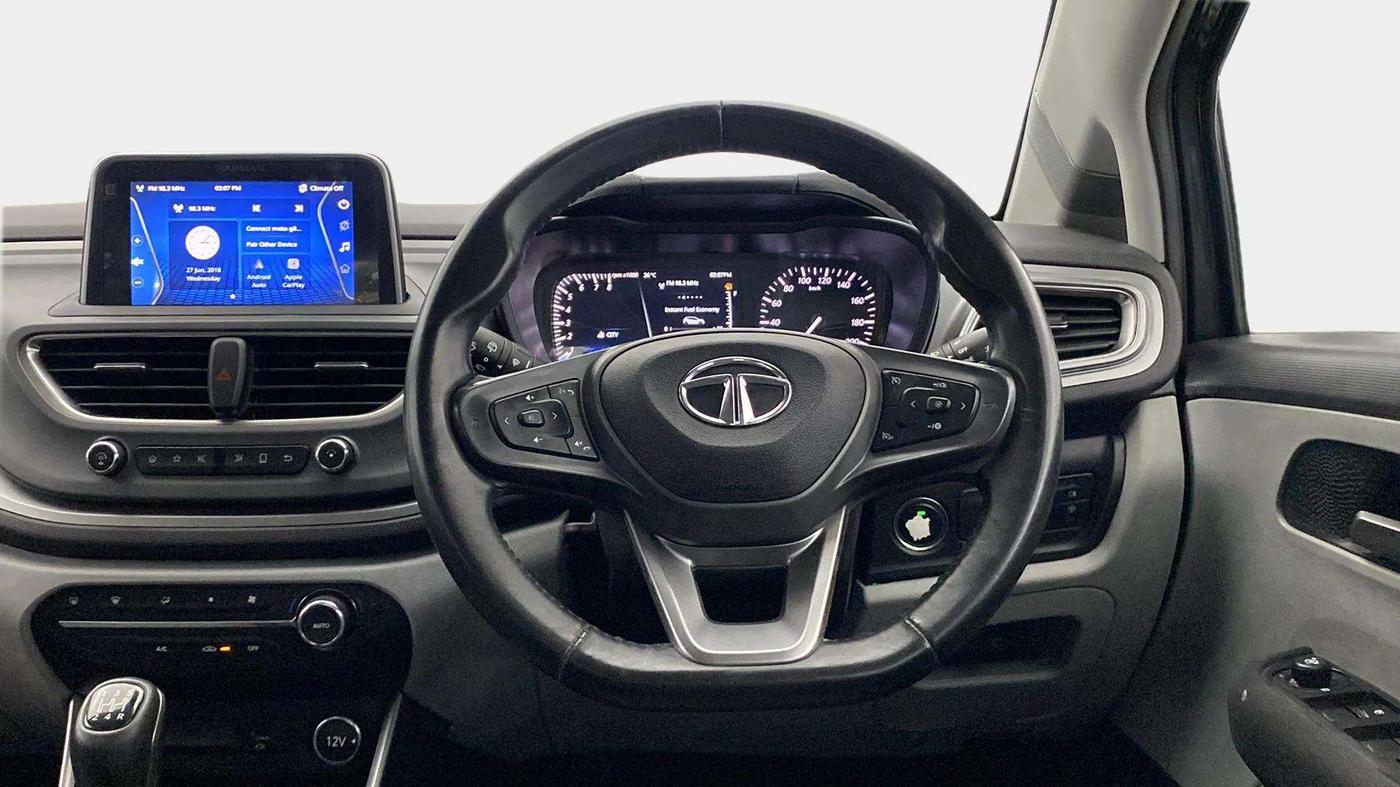 2020 Tata ALTROZ XZ PETROL, Petrol, Manual, 61,729 km, Steering Wheel Close Up