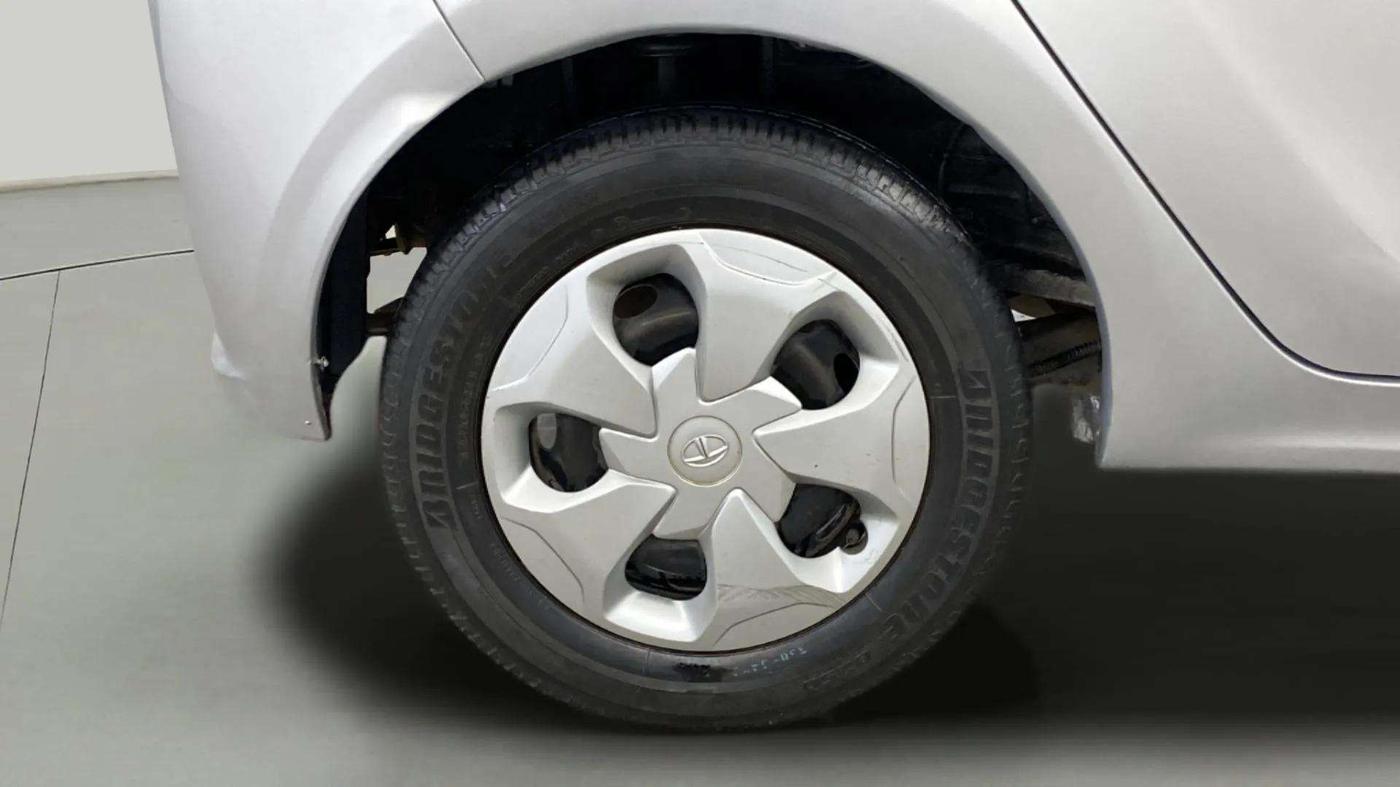 2020 Tata Tiago XT PETROL, Petrol, Manual, 53,463 km, Right Rear Wheel