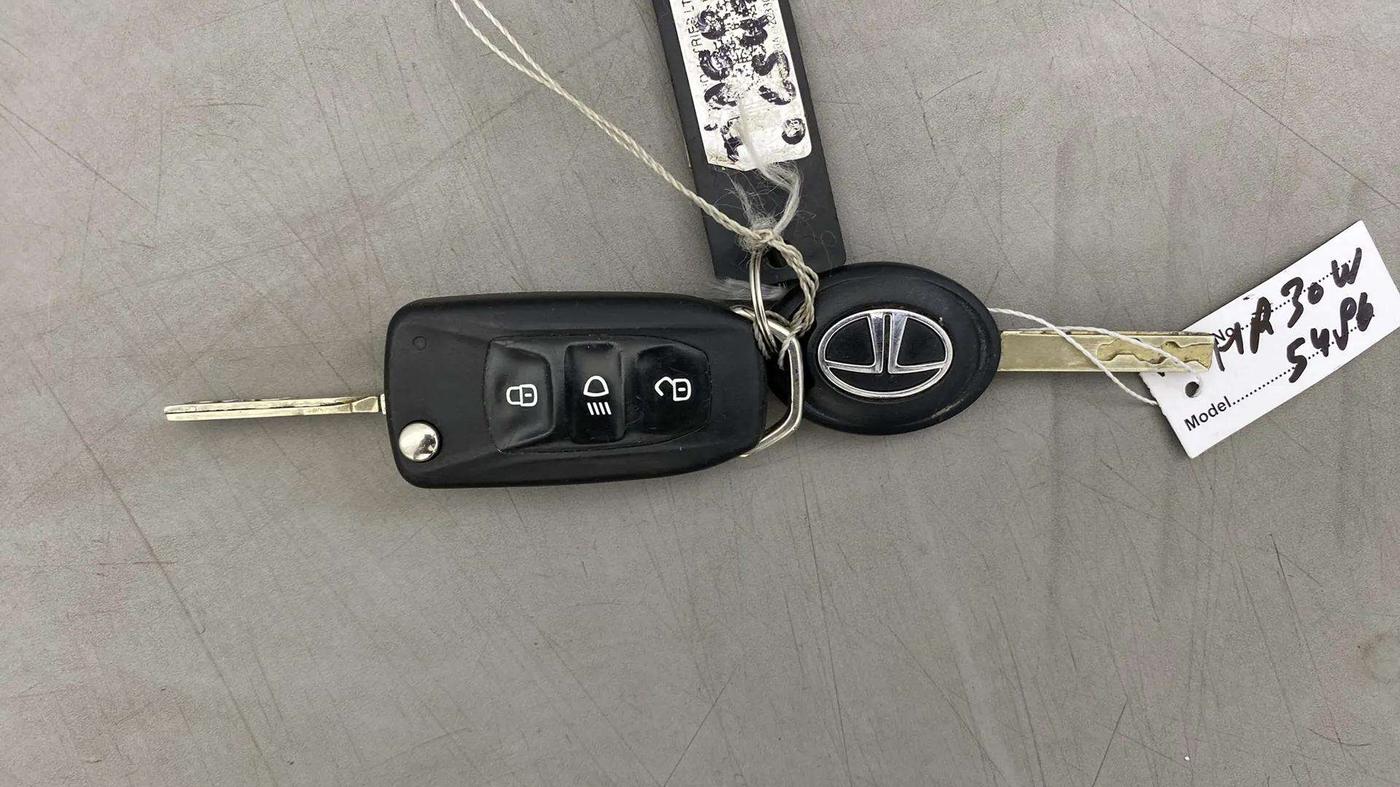 2020 Tata Tiago XT PETROL, Petrol, Manual, 53,463 km, Key Close Up