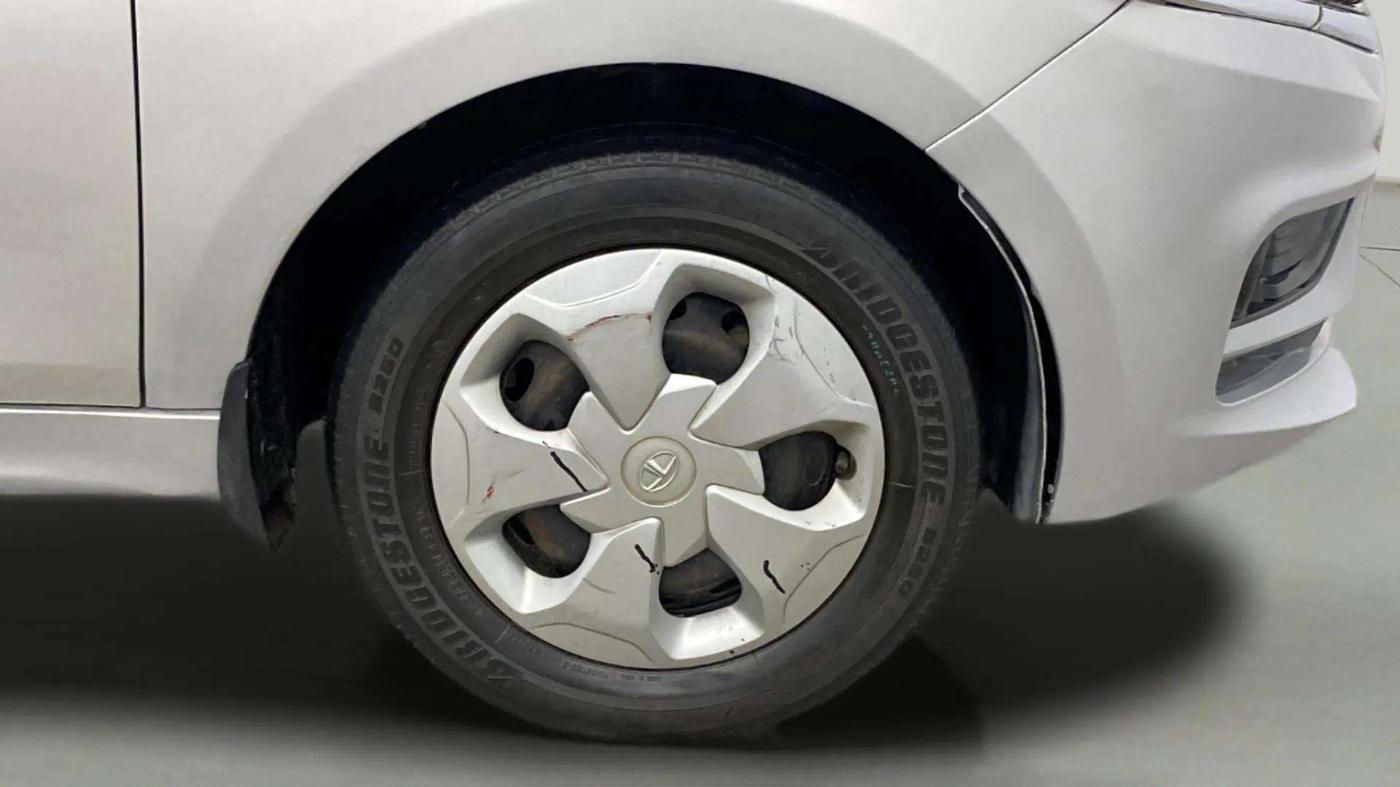 2020 Tata Tiago XT PETROL, Petrol, Manual, 53,463 km, Right Front Wheel