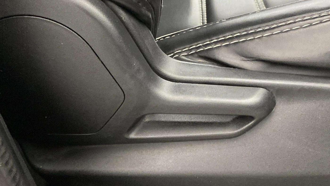 2020 Tata Tiago XT PETROL, Petrol, Manual, 53,463 km, Driver Side Adjustment Panel
