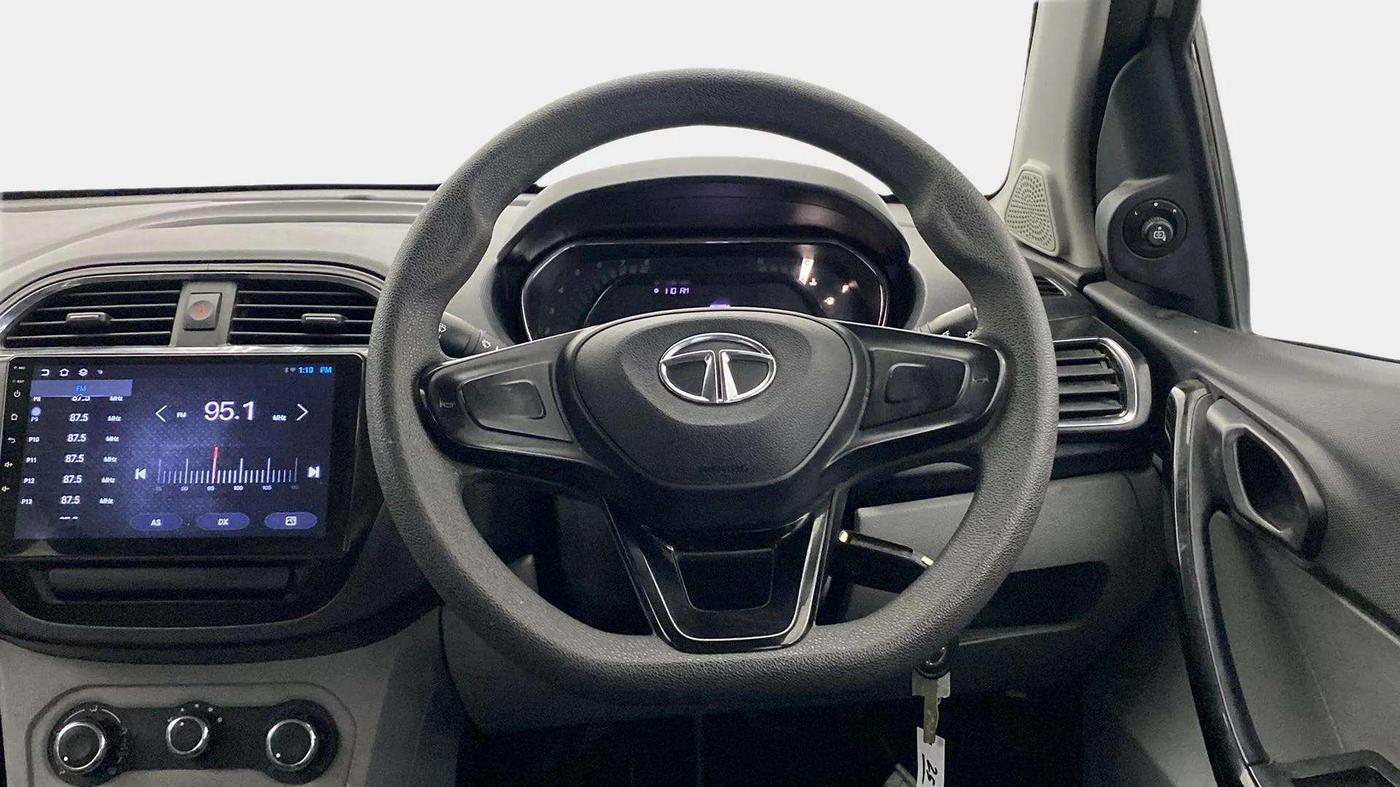 2020 Tata Tiago XT PETROL, Petrol, Manual, 53,463 km, Steering Wheel Close Up