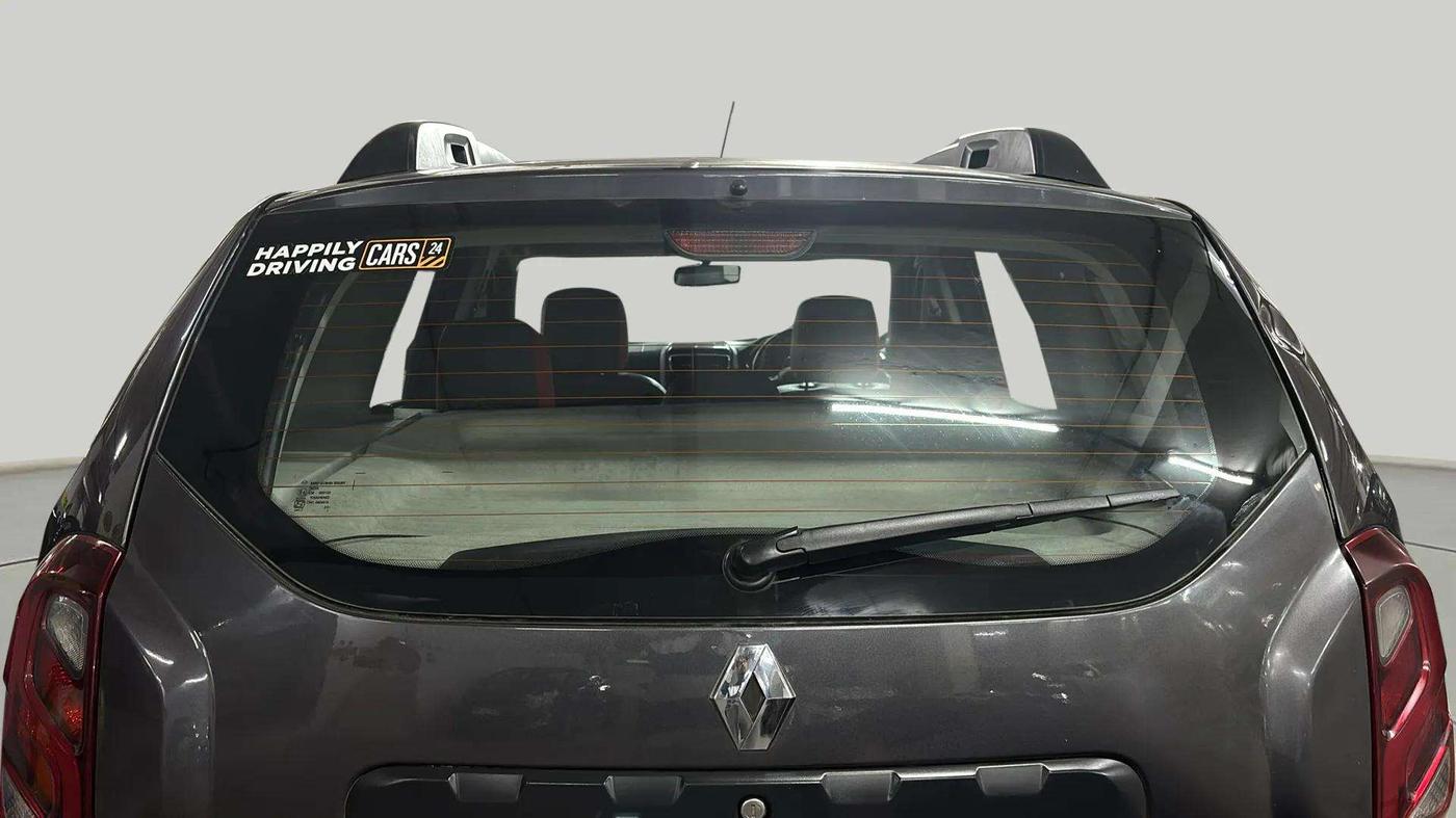 2021 Renault Duster RXZ 1.3 TURBO PETROL CVT, Petrol, Automatic, 64,582 km, Rear Windshield