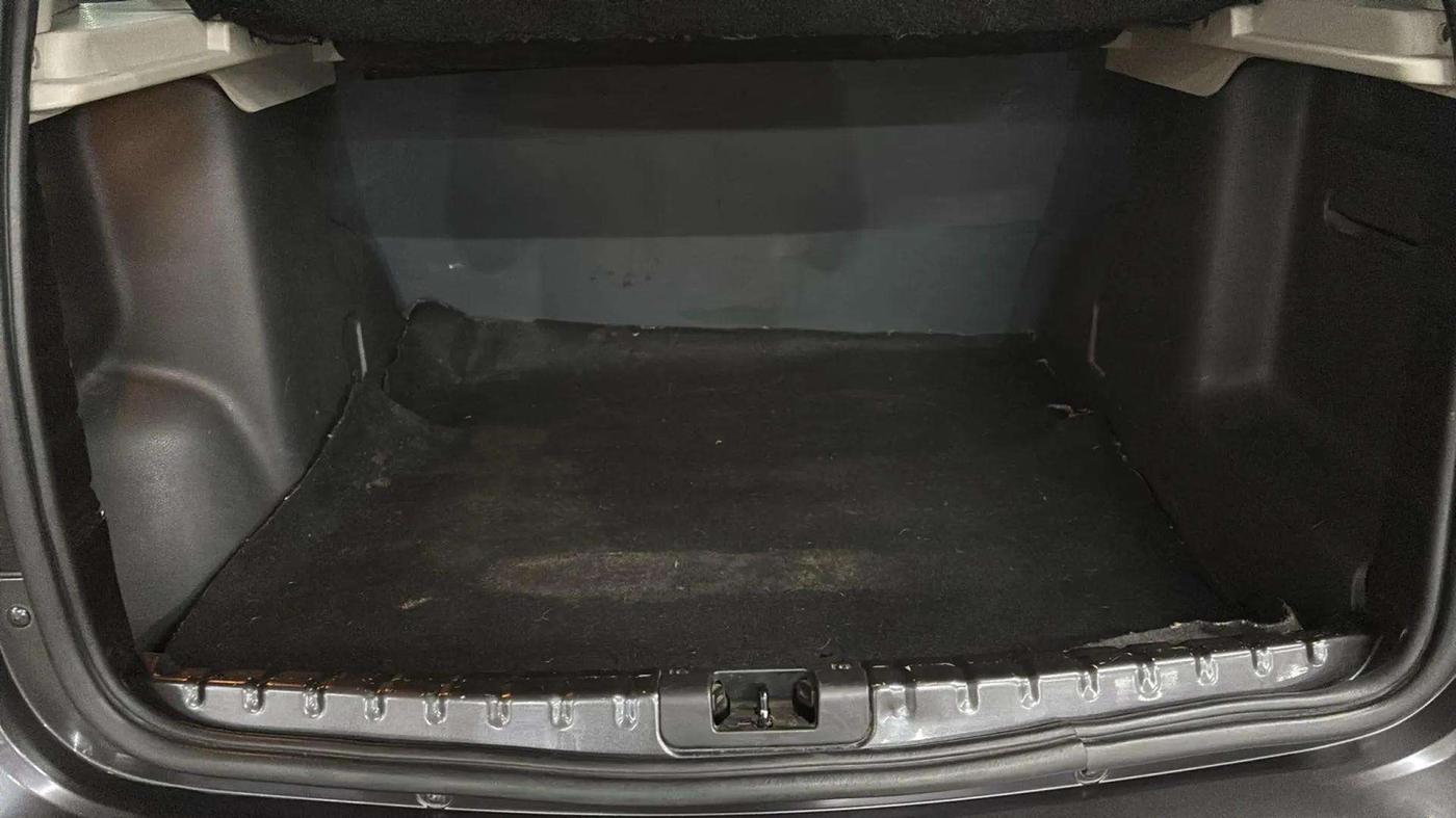 2021 Renault Duster RXZ 1.3 TURBO PETROL CVT, Petrol, Automatic, 64,582 km, Boot Inside