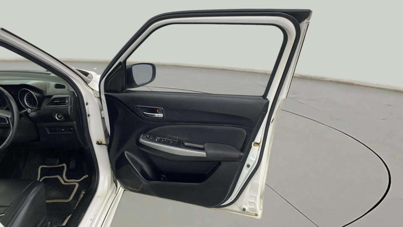 2019 Maruti Swift ZXI PLUS AMT, Petrol, Automatic, 57,803 km, RHS Front Door