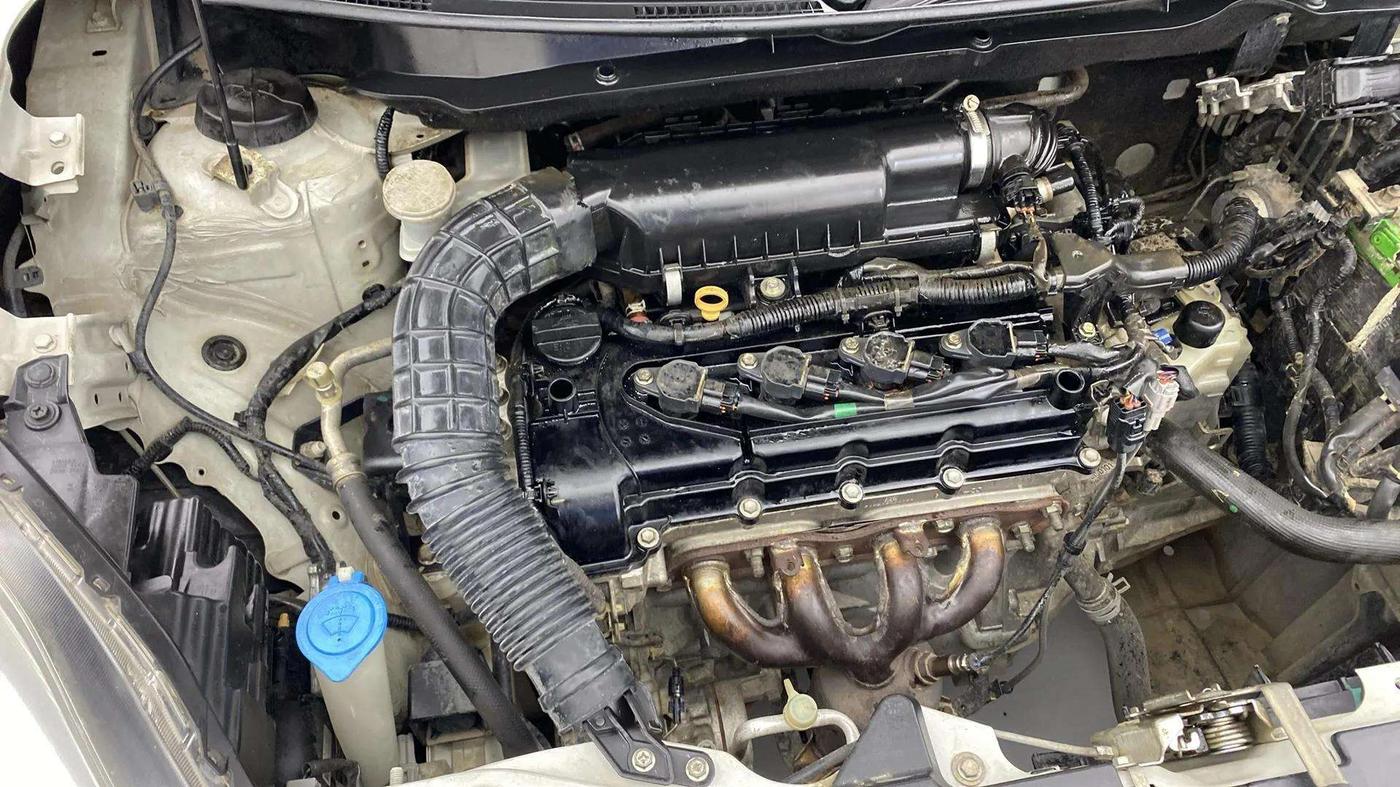 2019 Maruti Swift ZXI PLUS AMT, Petrol, Automatic, 57,803 km, Engine View - Right