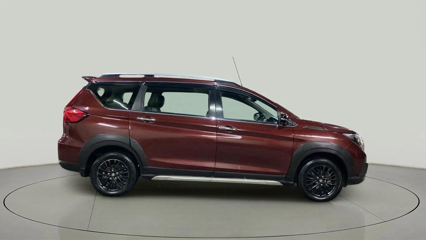 2019 Maruti XL6 ALPHA AT, Petrol, Automatic, 43,126 km, Right Side View