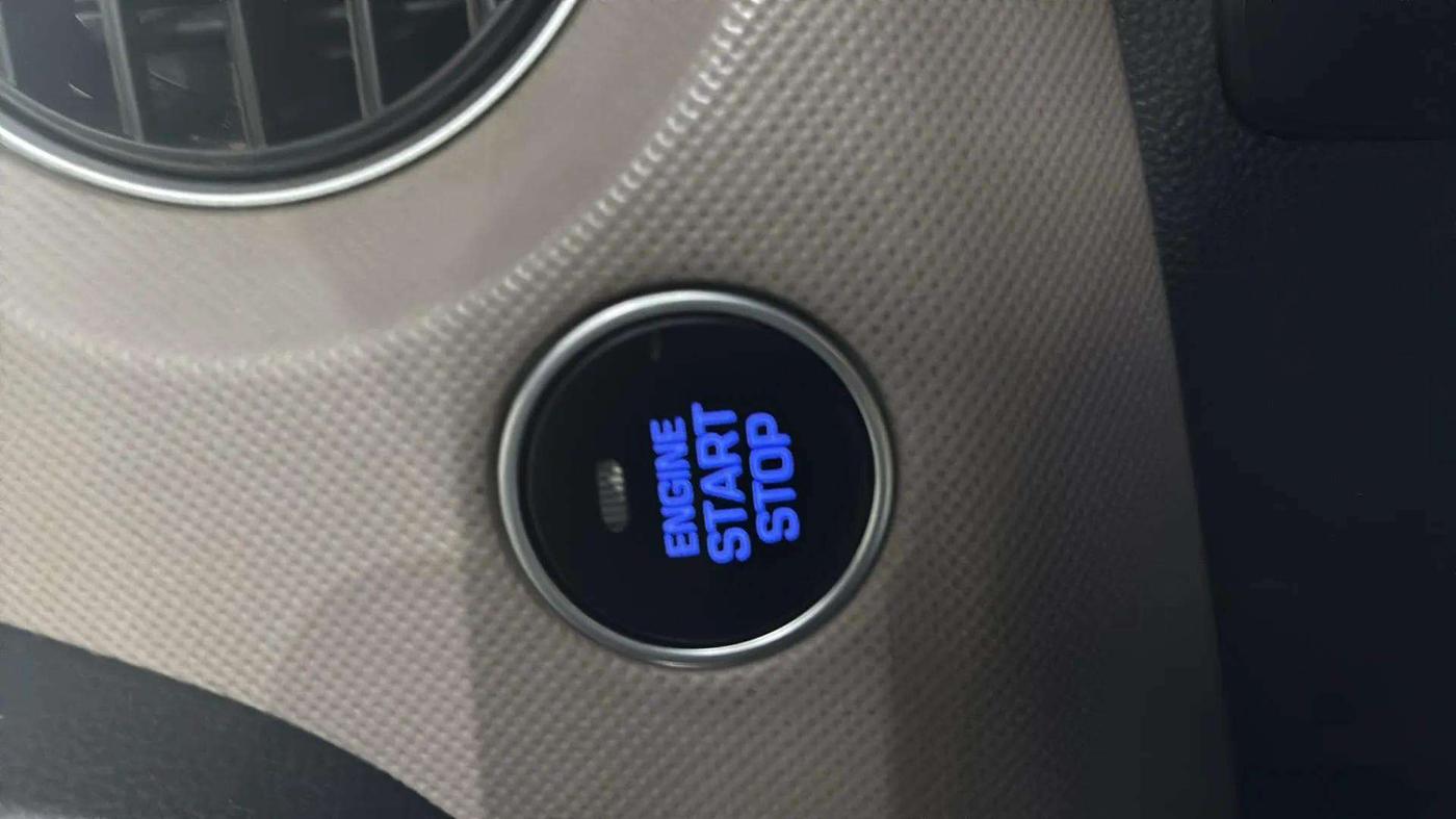 2017 Hyundai Grand i10 ASTA 1.2 KAPPA VTVT, Petrol, Manual, 53,204 km, Keyless Start/ Stop Button