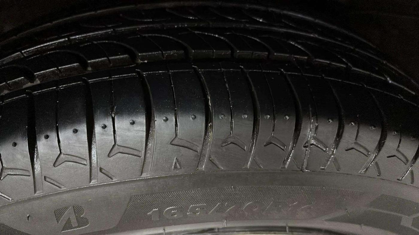 2020 Hyundai NEW SANTRO SPORTZ CNG, CNG, Manual, 60,610 km, Right Rear Tyre Tread