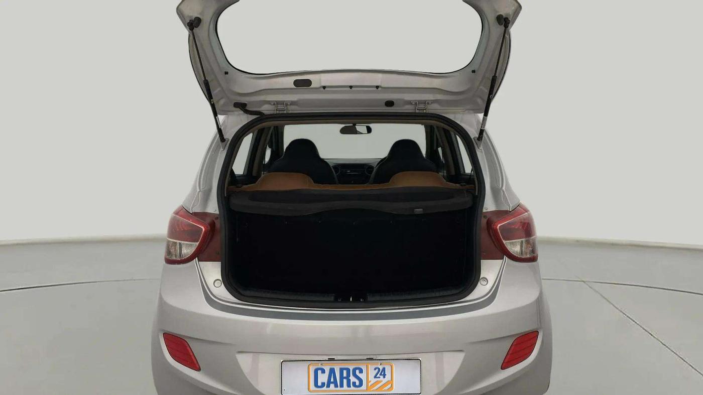 2016 Hyundai Grand i10 MAGNA 1.2 KAPPA VTVT, Petrol, Manual, 82,522 km, Boot Open Zoomed View
