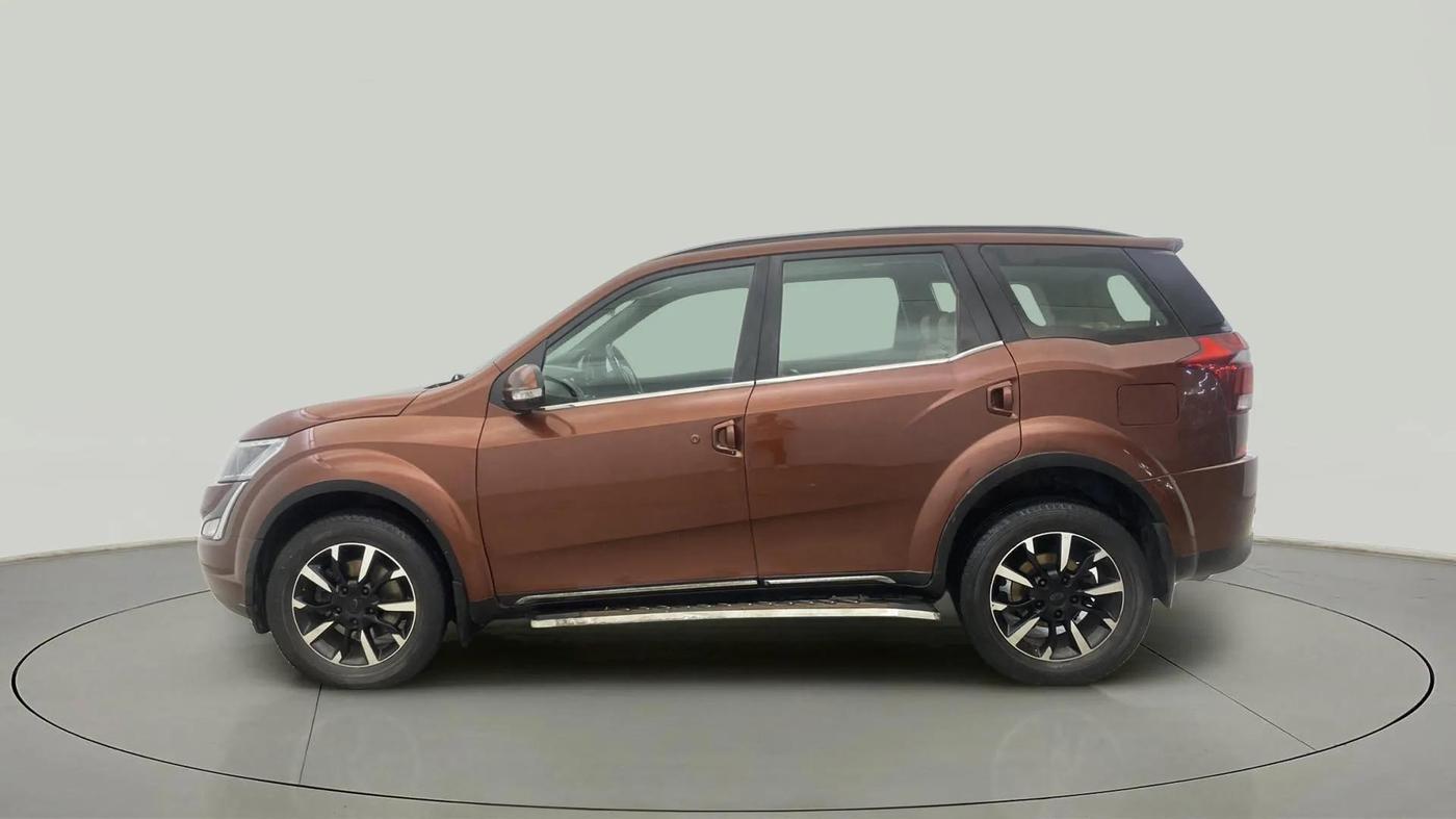 2019 Mahindra XUV500 W11 (O) AT, Diesel, Automatic, 64,824 km, Left Side