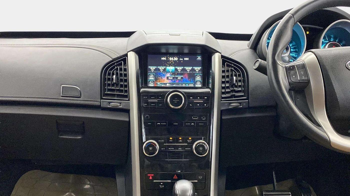 2019 Mahindra XUV500 W11 (O) AT, Diesel, Automatic, 64,824 km, Air Conditioner