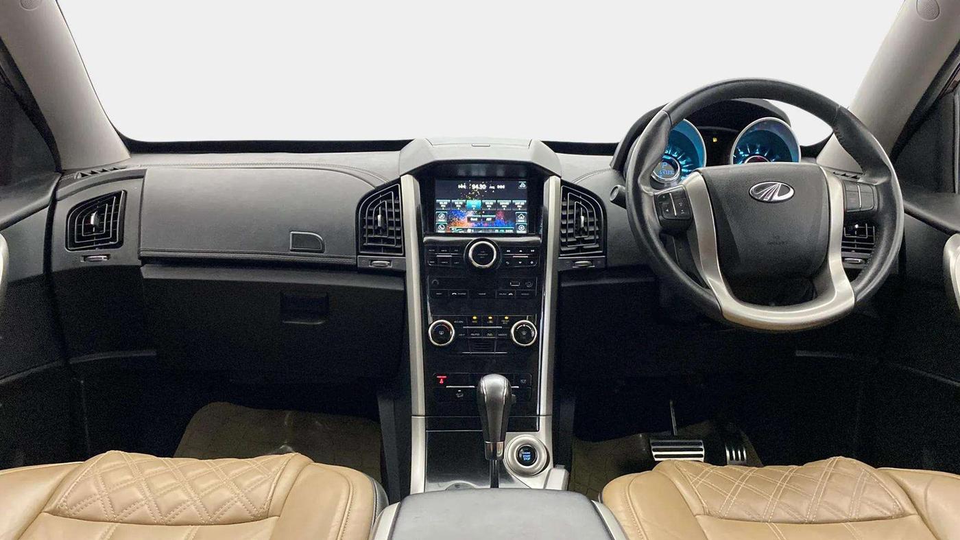 2019 Mahindra XUV500 W11 (O) AT, Diesel, Automatic, 64,824 km, Dashboard
