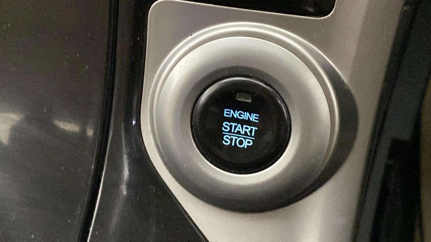 2019 Mahindra XUV500 W11 (O) AT, Diesel, Automatic, 64,824 km, Keyless Start/ Stop Button