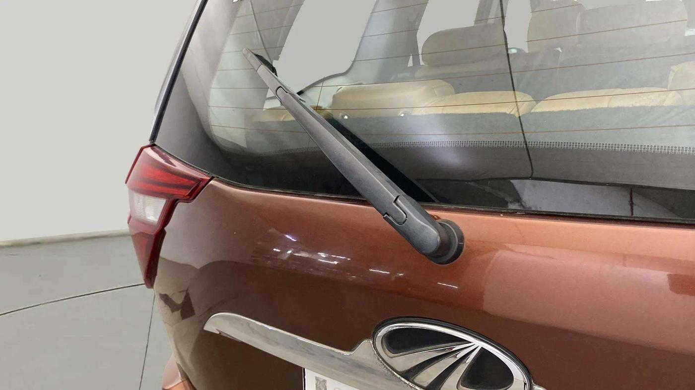 2019 Mahindra XUV500 W11 (O) AT, Diesel, Automatic, 64,824 km, Rear Wiper